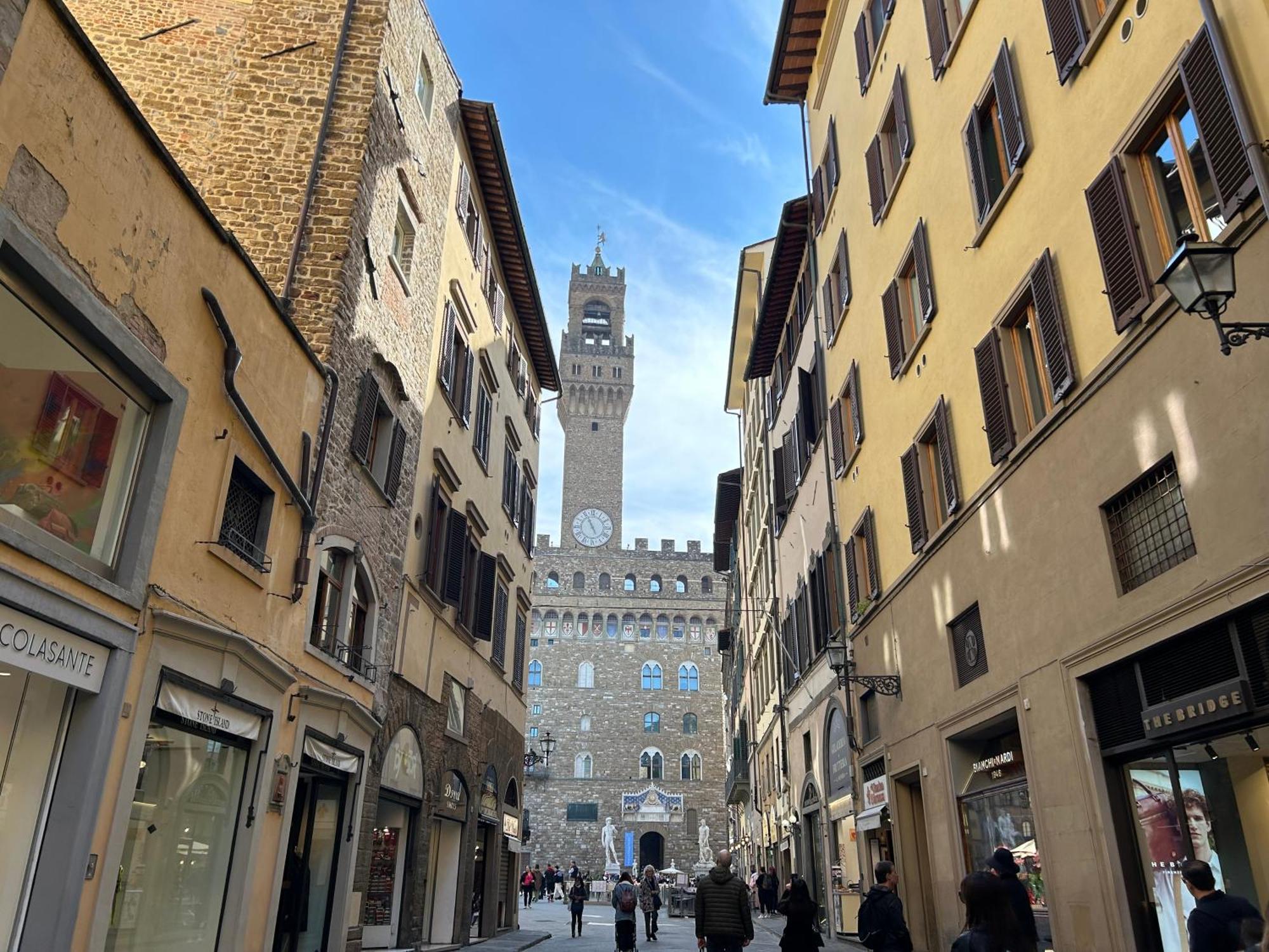 Apartment Betty Charming Modern Near Piazza Della Liberta Florenz
